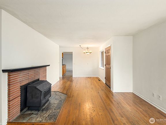 5th image of 2108 E 24th Street