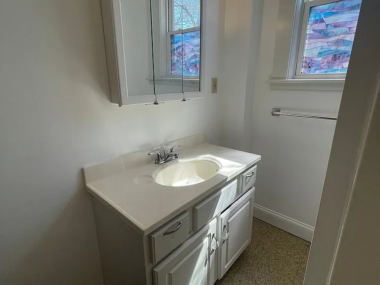 26 Livingston Ave — Photo 12