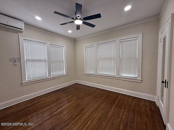 3rd image of 2744 Riverside Ave #14-0