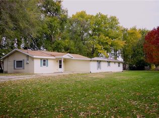 316 N 1st St, Mattoon, IL 61938