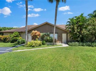 849 Palm View Dr #28, Naples, FL 34110