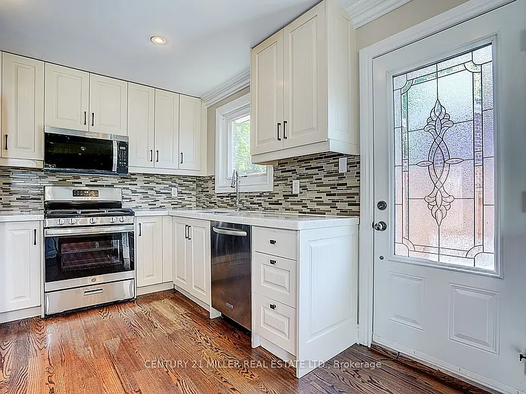 37 Dallington Dr — Photo 26