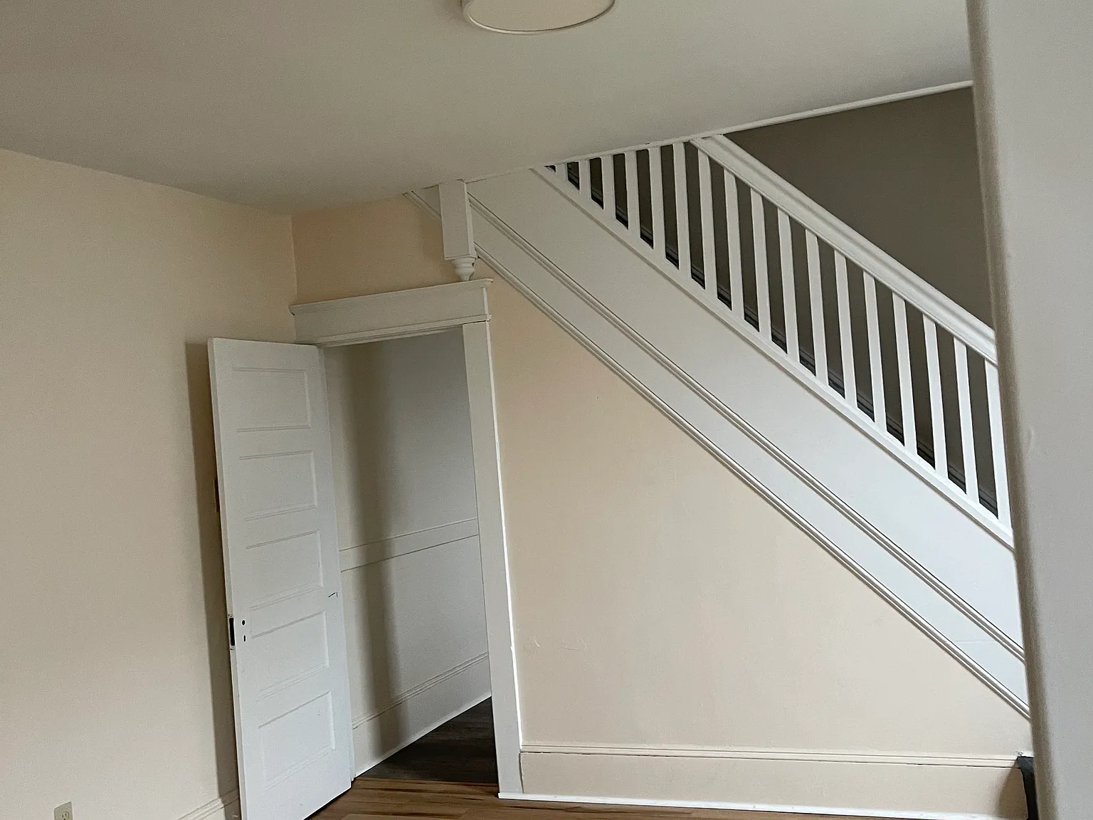 3 bed, 1.5 bath, 1200 sqft, $1,400 — Photo 4