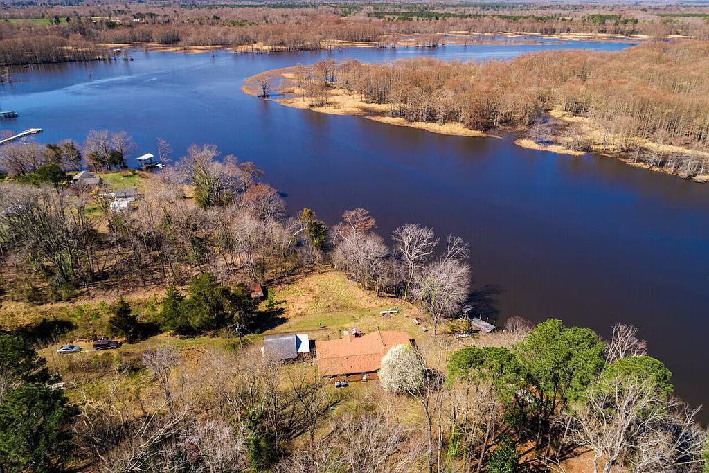 7501 Graves Landing Rd - Property Image