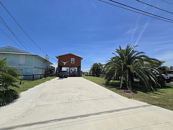 2nd image of 95 Channelview Rd