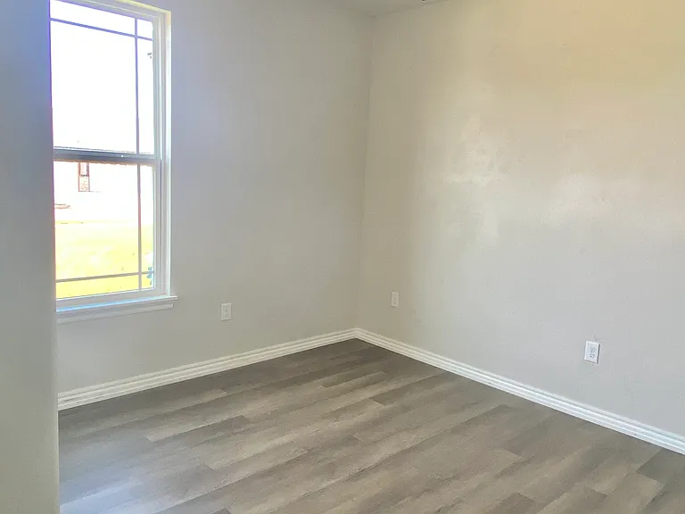 210 Meadowlark Ln — Photo 18