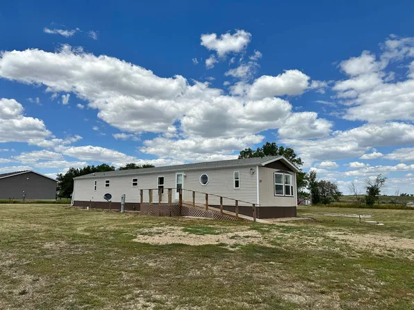 811 Girard Ave, Newell, SD 57760