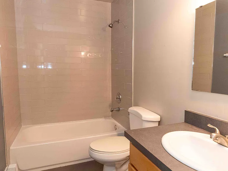1324 Chapel St #1 — Photo 8