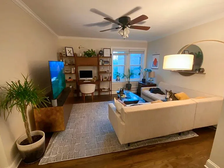 4200 N Clark St #3 — Photo 3