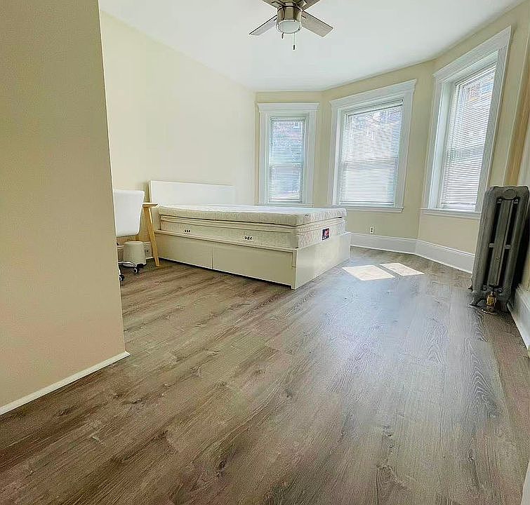 1st image of 58 Kelton St #2A