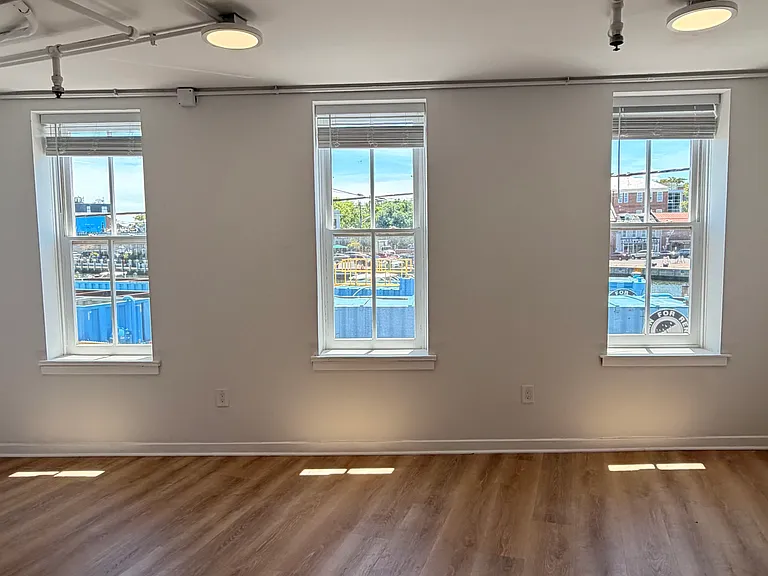 122 Dock St #2 — Photo 7
