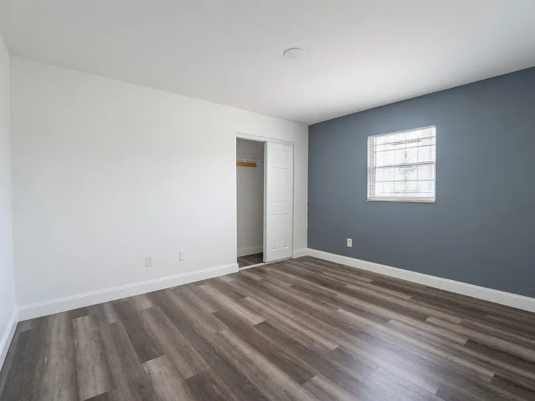 126 NE 40th Ln #B — Photo 4