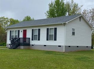 141 Lick Fork Creek Rd, Reidsville, NC 27320