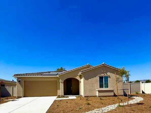 2961 Desiree Dr, San Jacinto, CA 92582