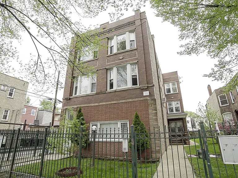 2545 N Springfield Ave #1 — Photo 4