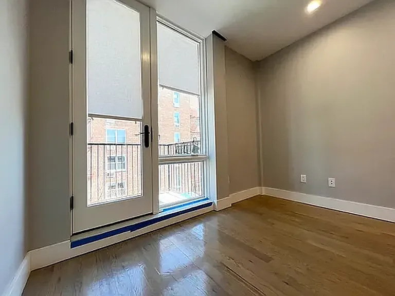 615 E 17th St #4G — Photo 4