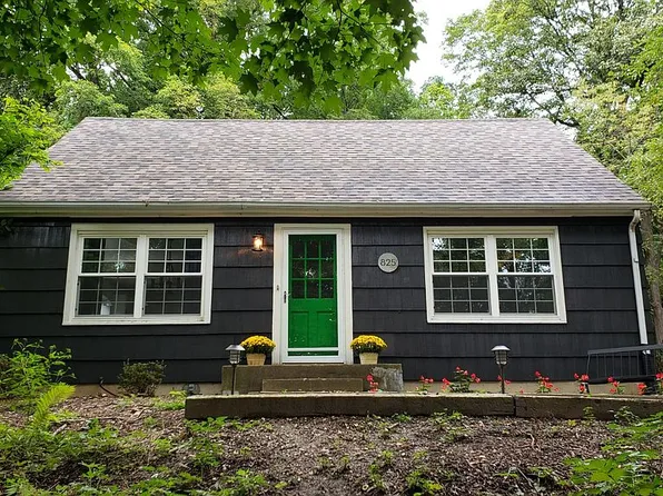 825 Post Rd, Brookfield, WI 53005