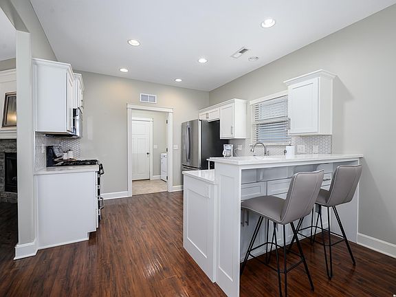5th image of 4125 Seele Way