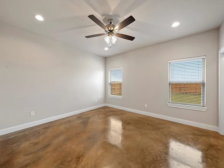 2409 Sloan Cir #A — Photo 20