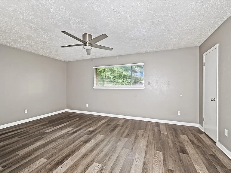 7310 Kite Hill Dr — Photo 14