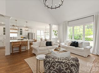 869 Stratford Run Dr, Fort Mill, SC 29708