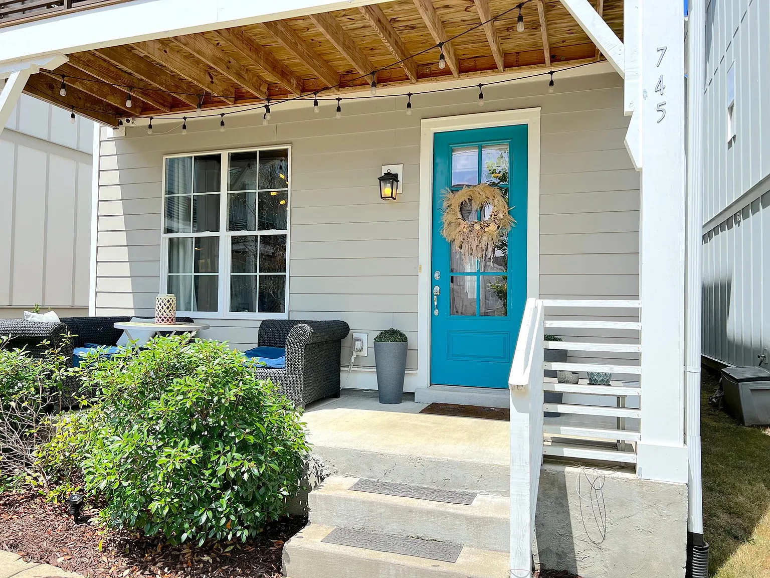 3 bed, 2.5 bath, 2344 sqft, $2,850 — Photo 2