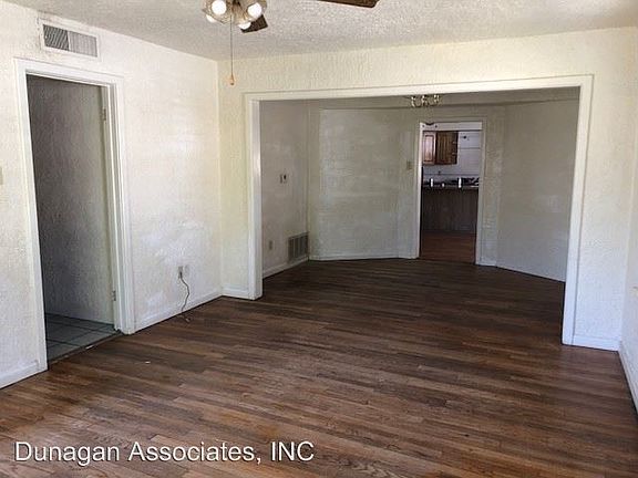 4th image of 905 N Howard St