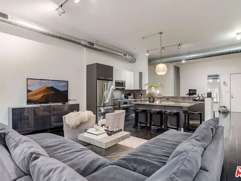13320 Beach Ave #206 — Photo 11