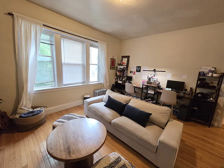 10 Wendell St #4 — Photo 2