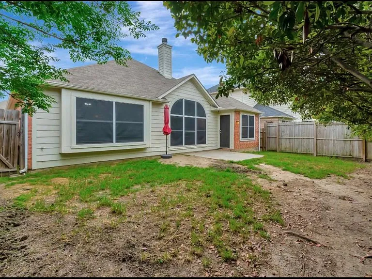 7817 Orland Park Cir — Photo 5