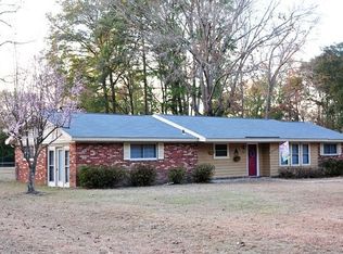 245 Queens Way, Ellabell, GA 31308