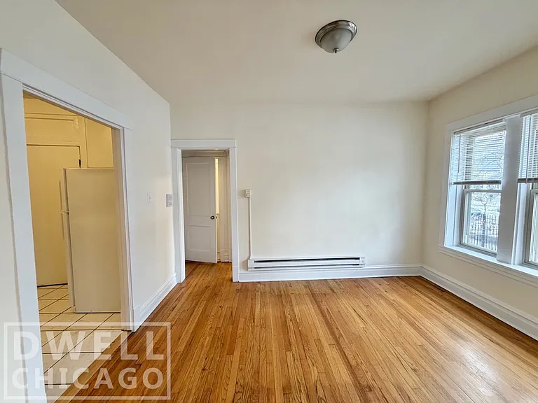 2915 W George St #2 — Photo 6