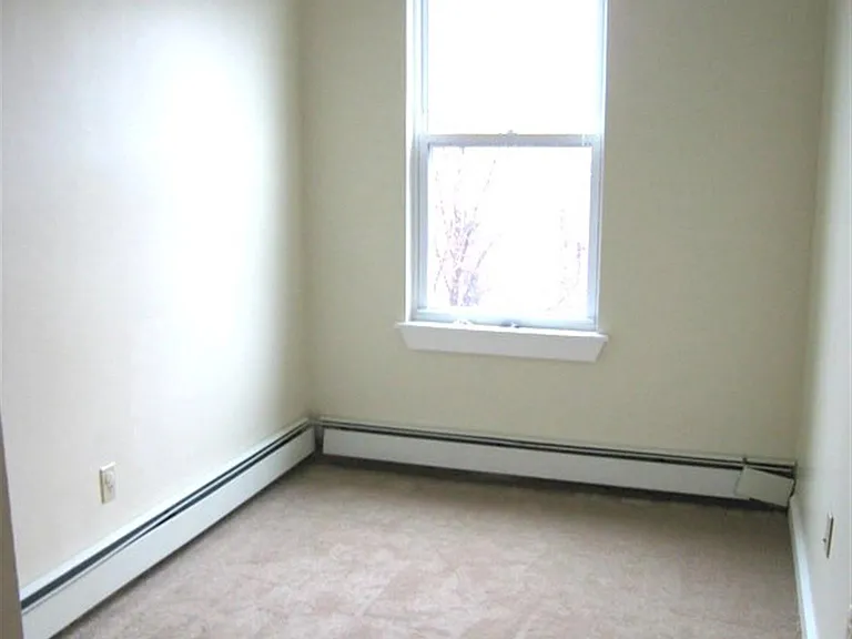239 Columbia St #2 — Photo 6