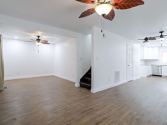 4th image of 7902 Alexander St