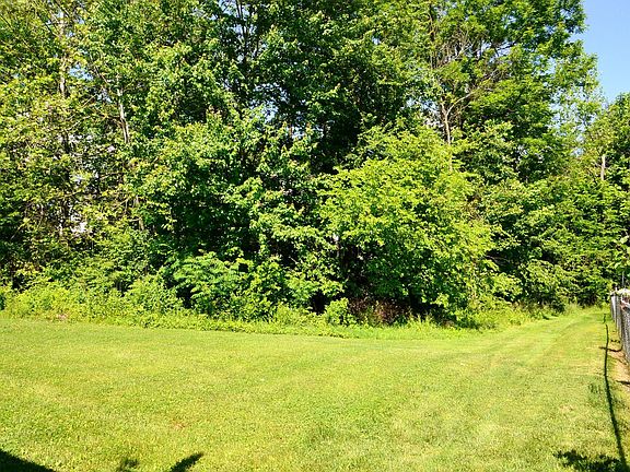 4th image of 610 Valley College Dr