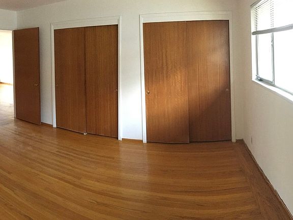 4th image of 270 Waverley St #X