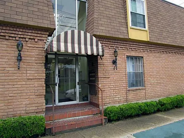 6574 Fleur De Lis Dr APT 20, New Orleans, LA 70124