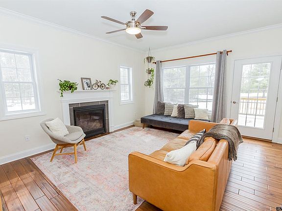 3rd image of 557 Rowland Street Ext