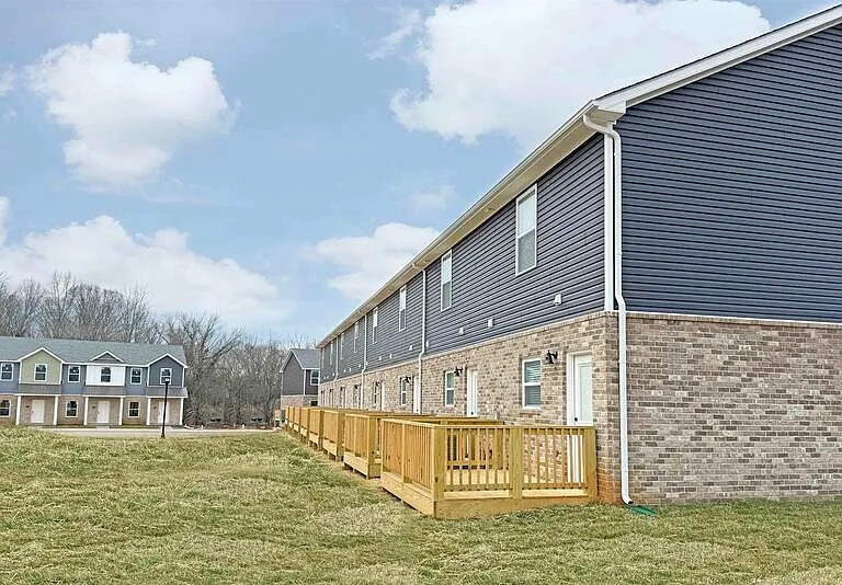 1115-I3 Hillwood Dr — Photo 15