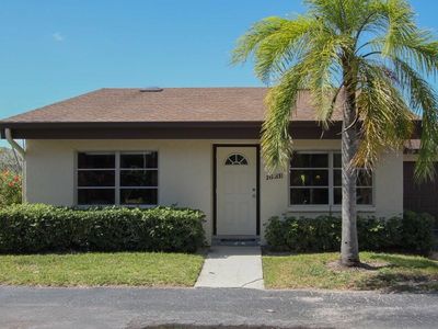 168 Cypress Way E APT B, Naples, FL, 34110