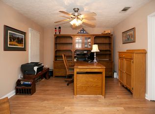 11 Davis Rd, Richmond Hill, GA 31324