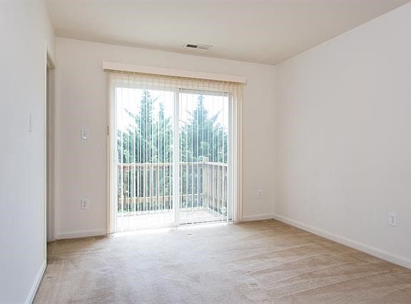 2nd image of 276 Commerce Dr