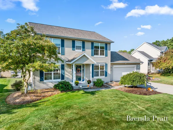 7277 Tillicum Trl NE, Rockford, MI 49341