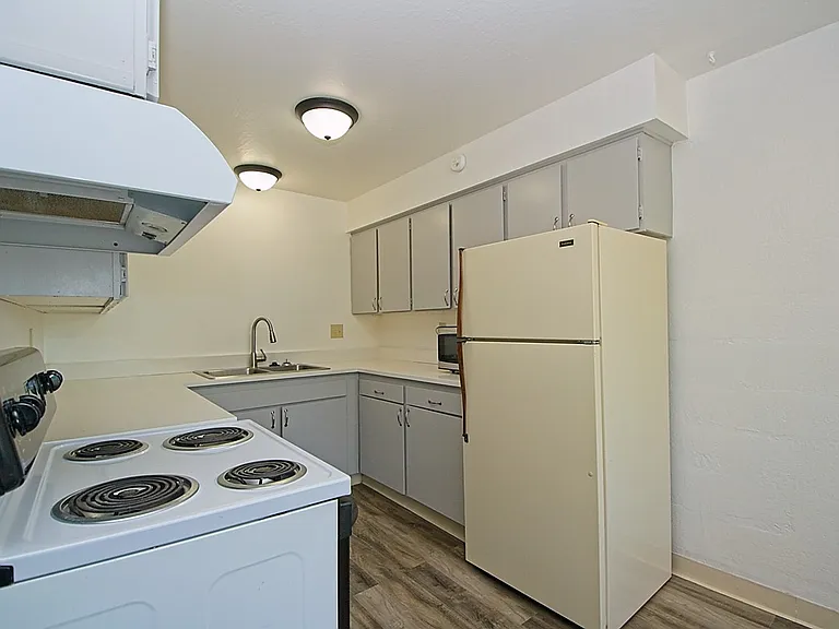 1036 Bell St #5 — Photo 5