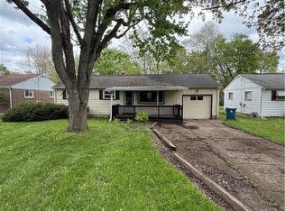 959 Keefer Rd, Girard, OH 44420