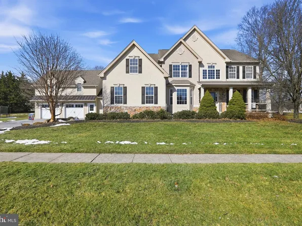 1319 Jamestown Dr, Romansville, PA 19320