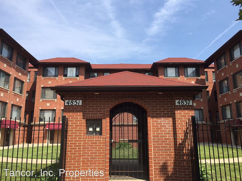 1st image of 4849 N Albany Ave APT 3
