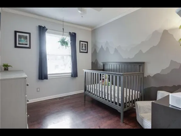 8522 Goodman St, Overland Park, KS 66212