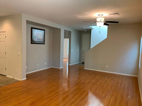 5th image of 972 S Deerfield Ln