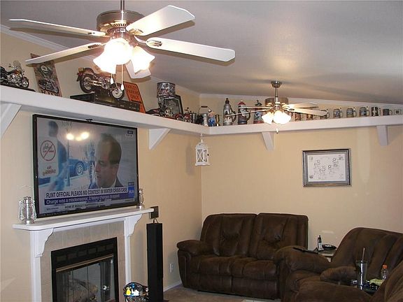 3rd image of 507 Ludlow St